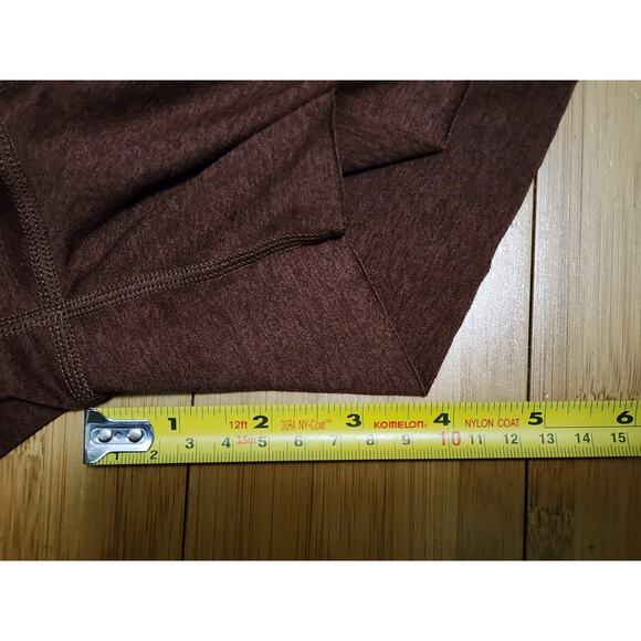 Vuori Boyfriend Performance Shorts Small Maroon Dream Knit Relaxed Yoga VW3007 - Picture 5 of 8